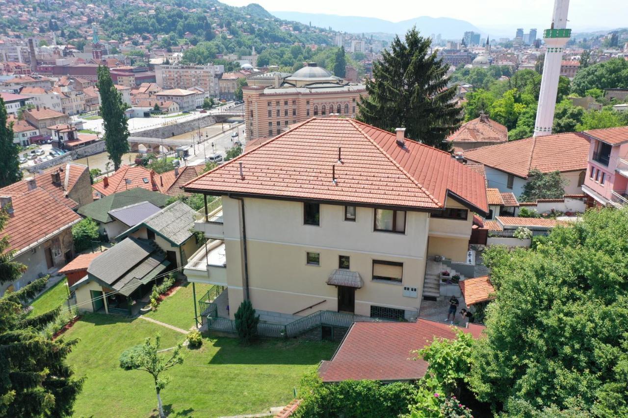 Avlija Garden Gem Apartment Sarajevo Bagian luar foto